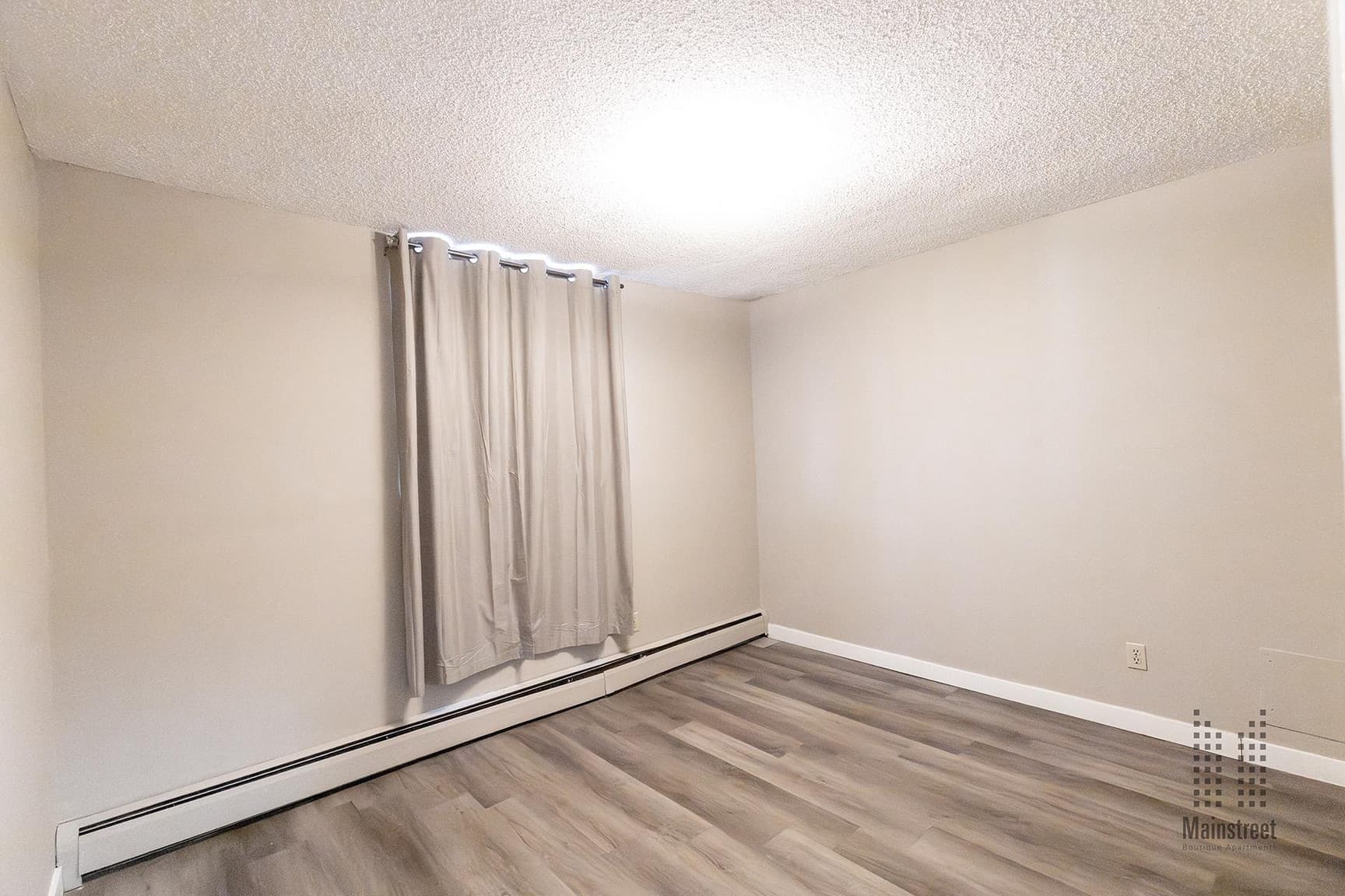 Crescent Heights Apartments — 1 Bedroom - Photo 16