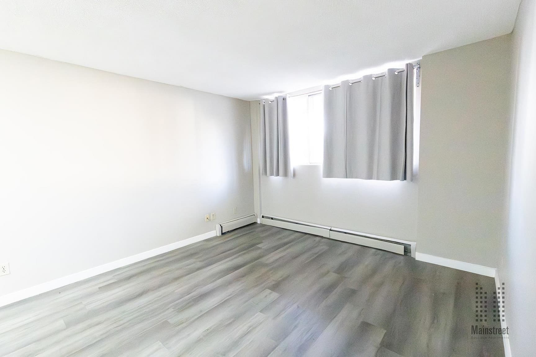 Crescent Heights Apartments — 1 Bedroom - Photo 18