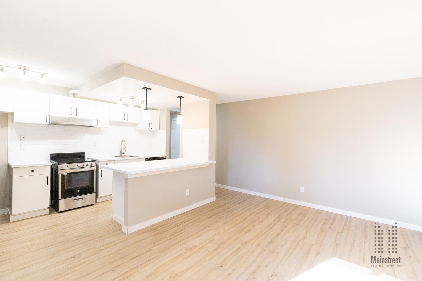 Crescent Heights Apartments — 1 Bedroom - Photo 8