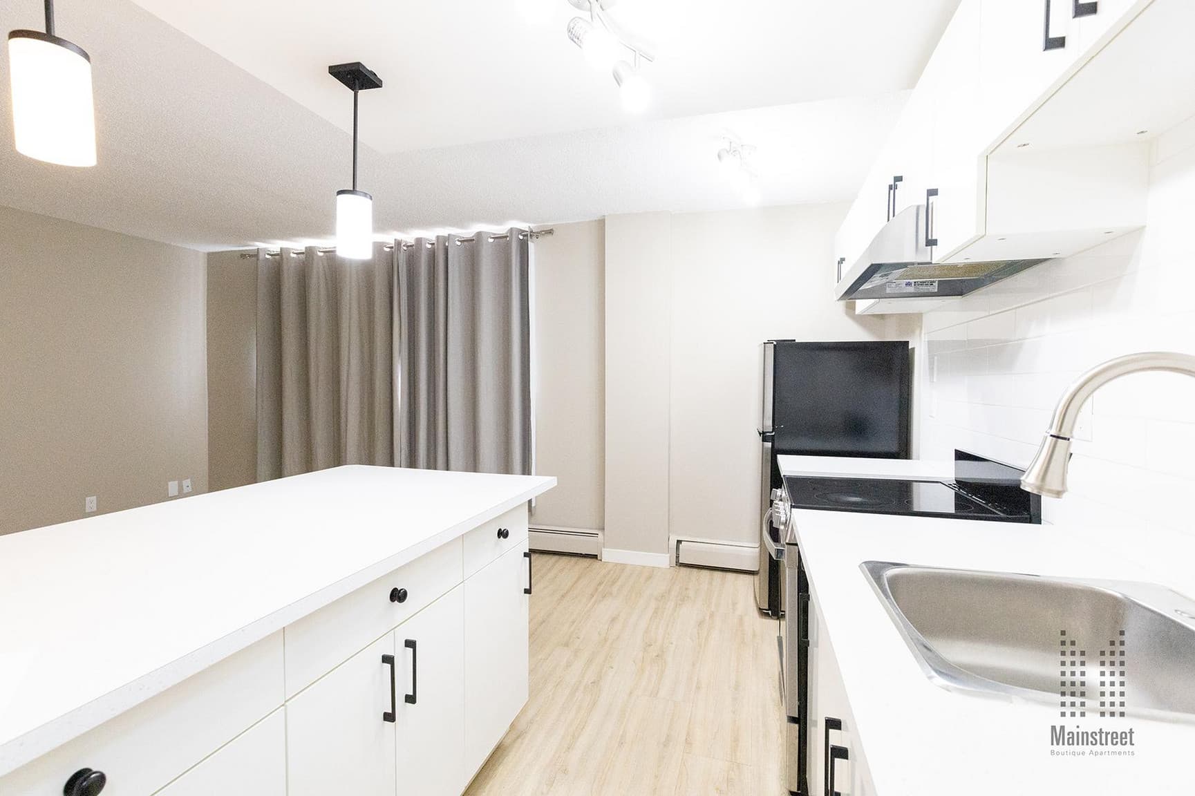 Crescent Heights Apartments — 1 Bedroom - Photo 7