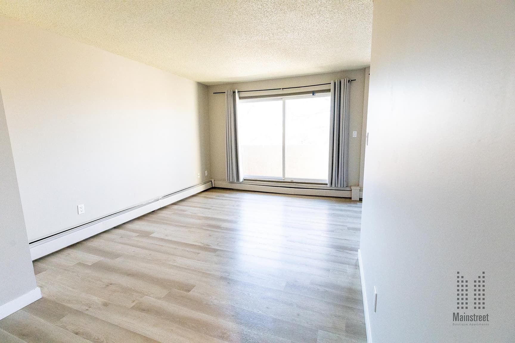 Renfrew Corner Apartments — 1 bedroom - Photo 9