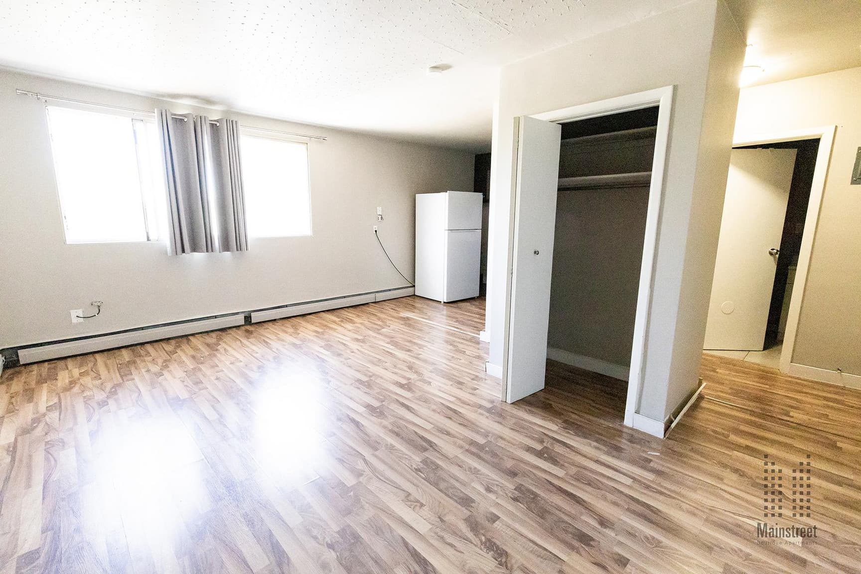 Nazir Manor — Bachelor - Photo 10