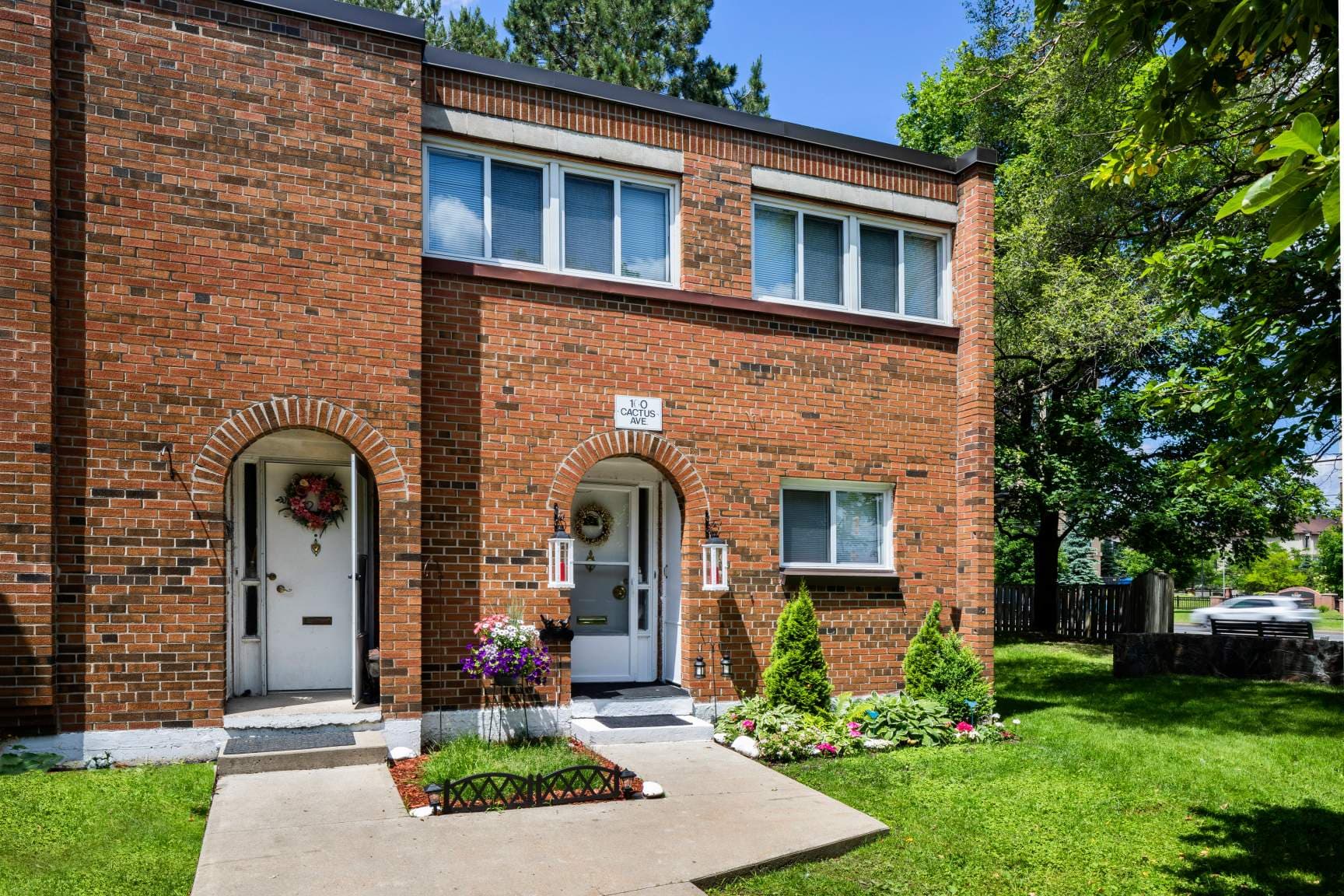 150 - 160 Cactus Avenue — 3 Bedroom - Photo 2