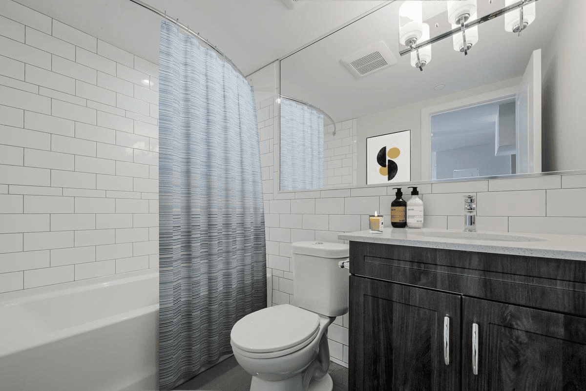 7 Elizabeth Street North — 2 Bedroom - Photo 11