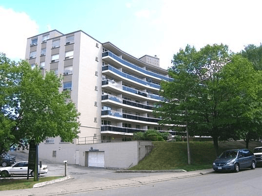 7 Elizabeth Street North — 2 Bedroom - Photo 4