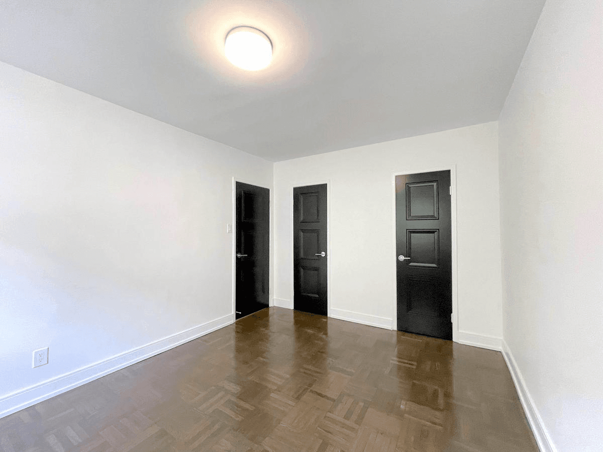 140 Kingston Road - Photo 14