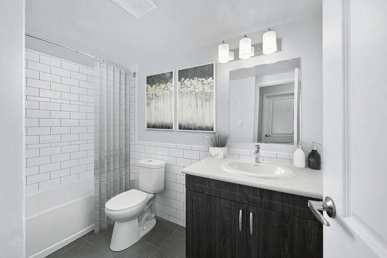 250 Roehampton Avenue - Photo 6