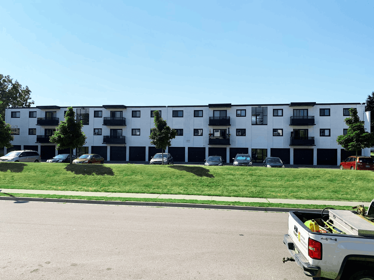 51 Woolley Street & 75-85 Elgin Street South — 2 Bedroom