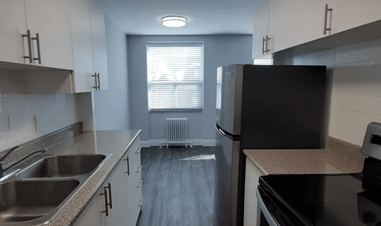 5 Benlamond Avenue - Photo 4