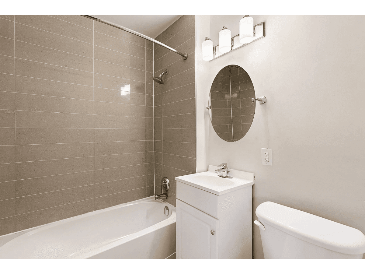 2175 Avenue Road - Photo 11