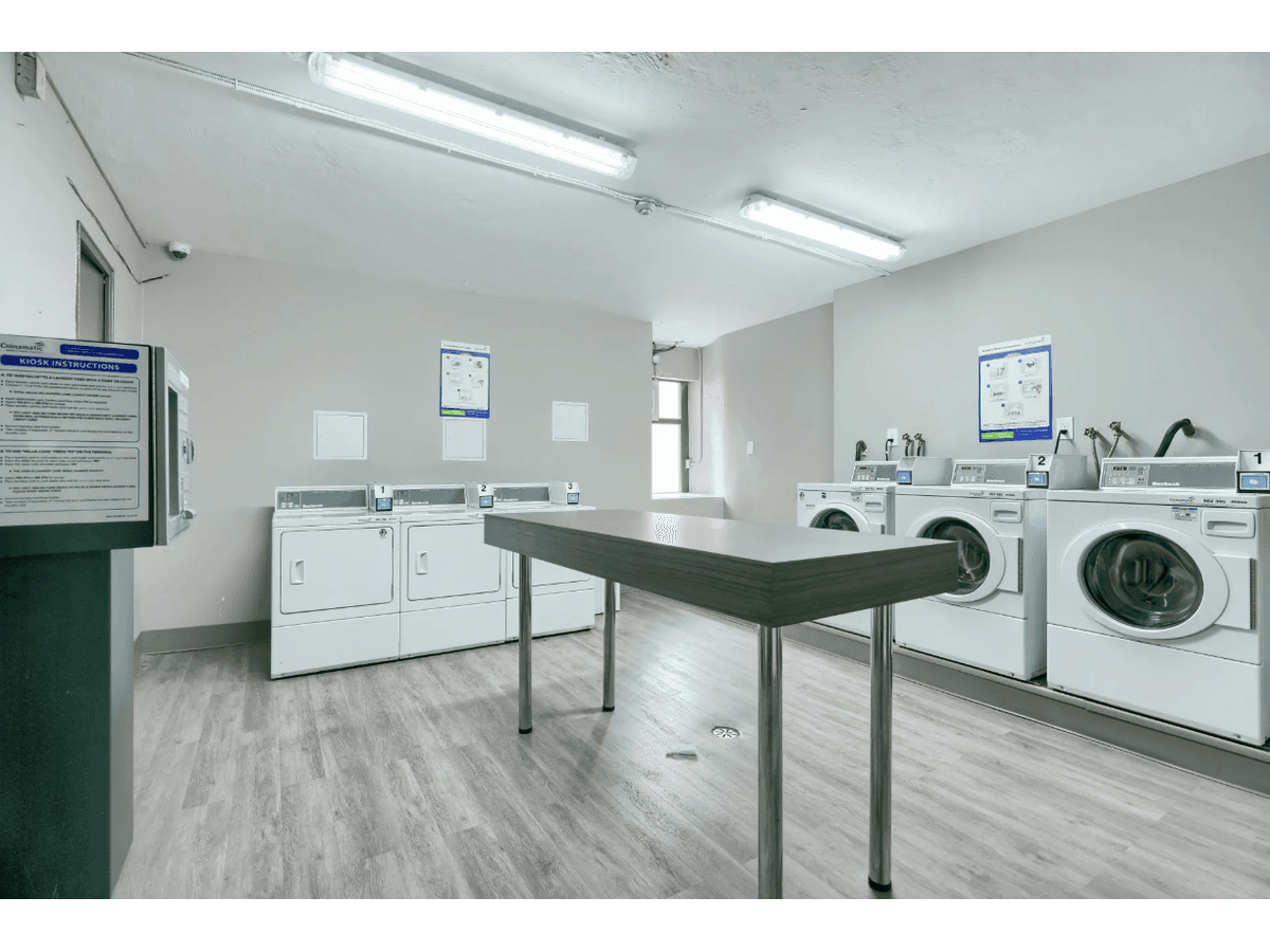 2175 Avenue Road - Photo 12