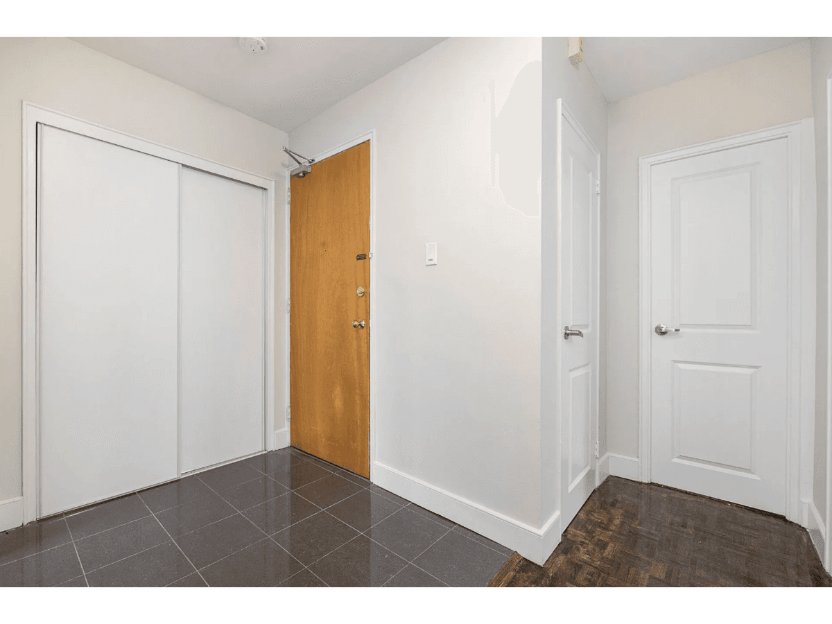 200 Ridley - Photo 5