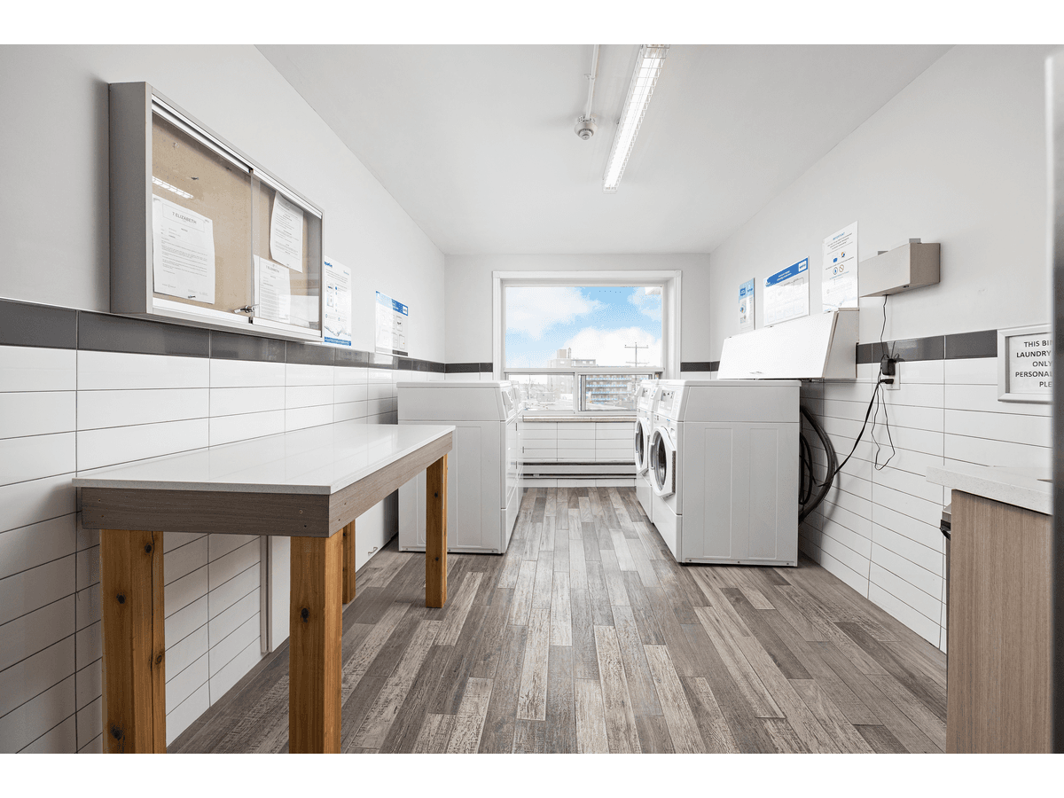 7 Elizabeth Street North — 2 Bedroom - Photo 31