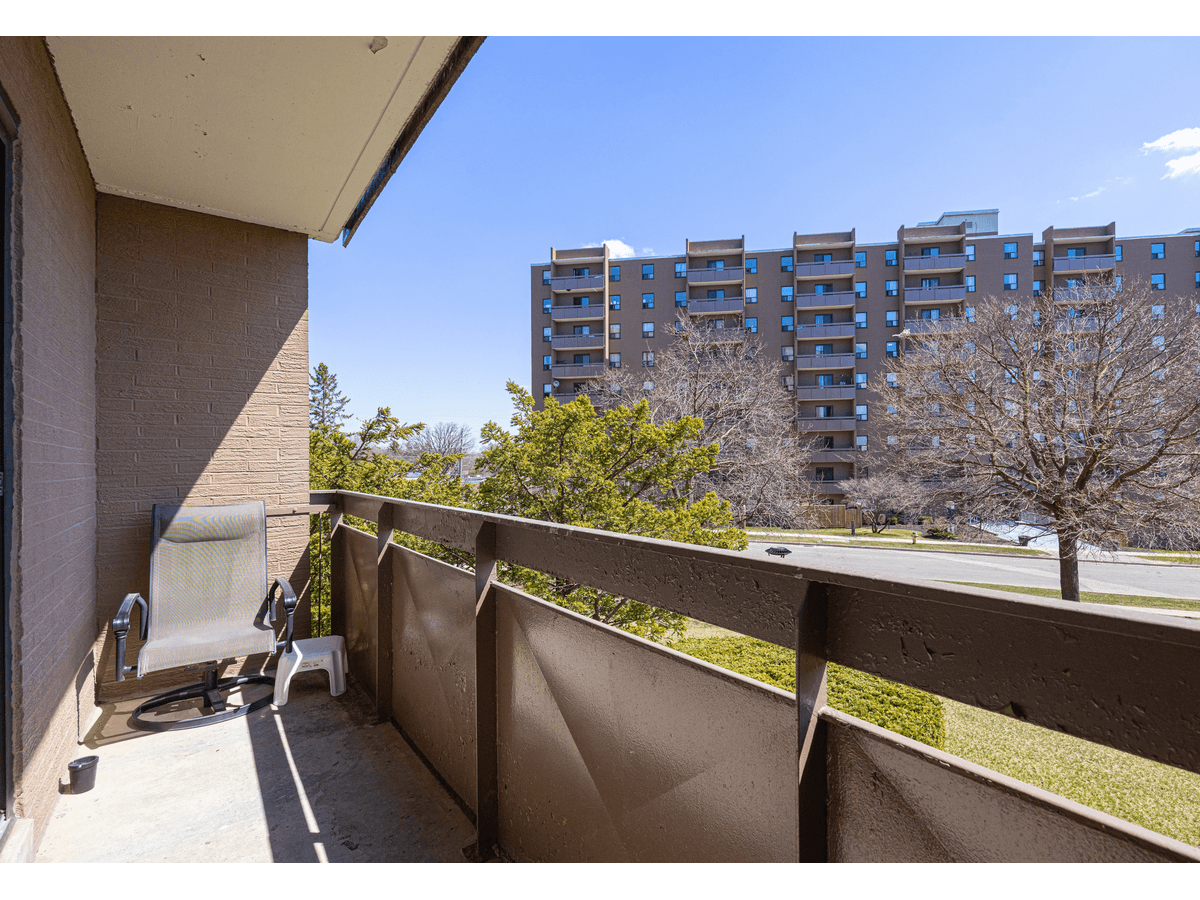 27-40 Vanier Drive - Photo 7