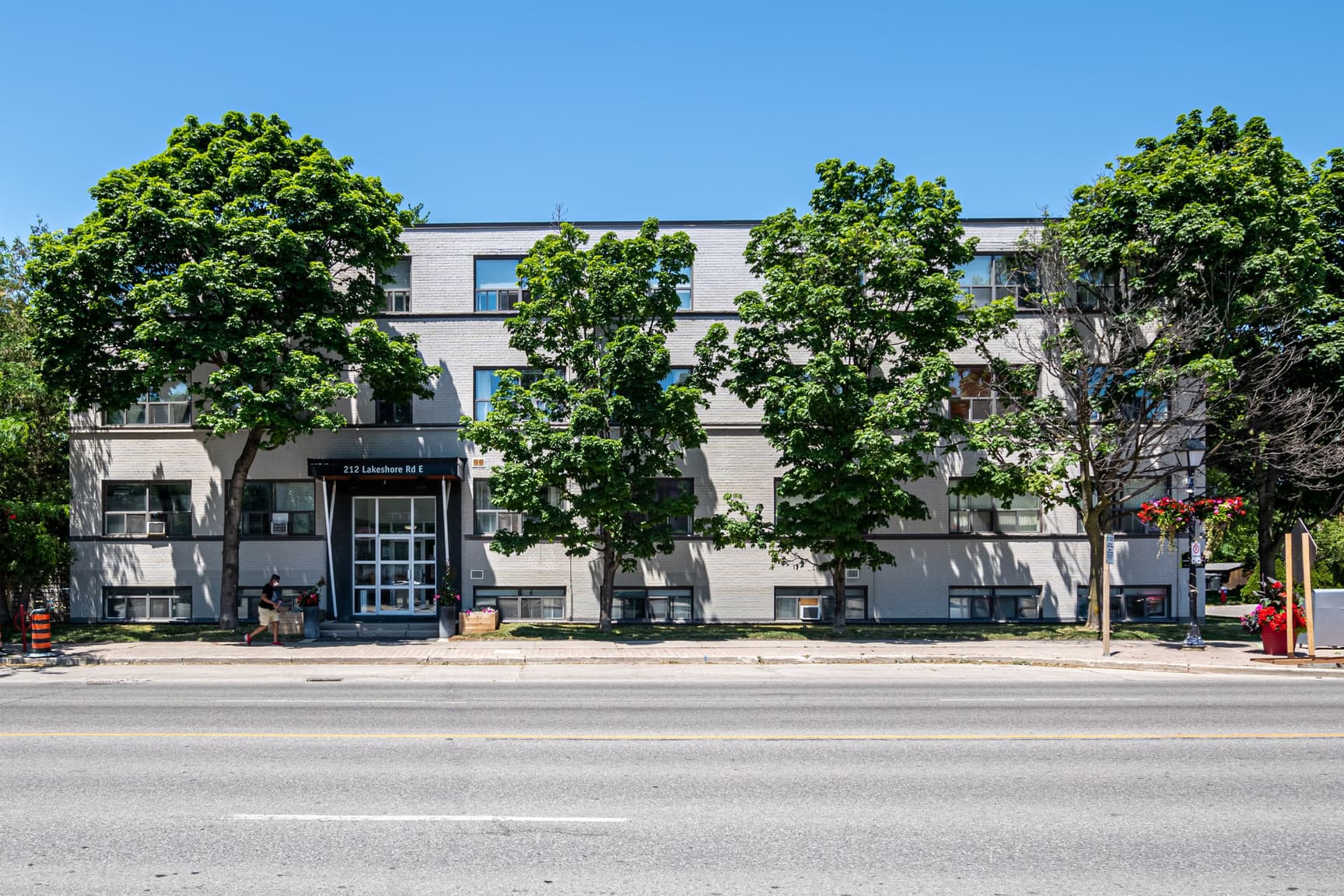 212 Lakeshore Road East — 1 Bedroom - Photo 10