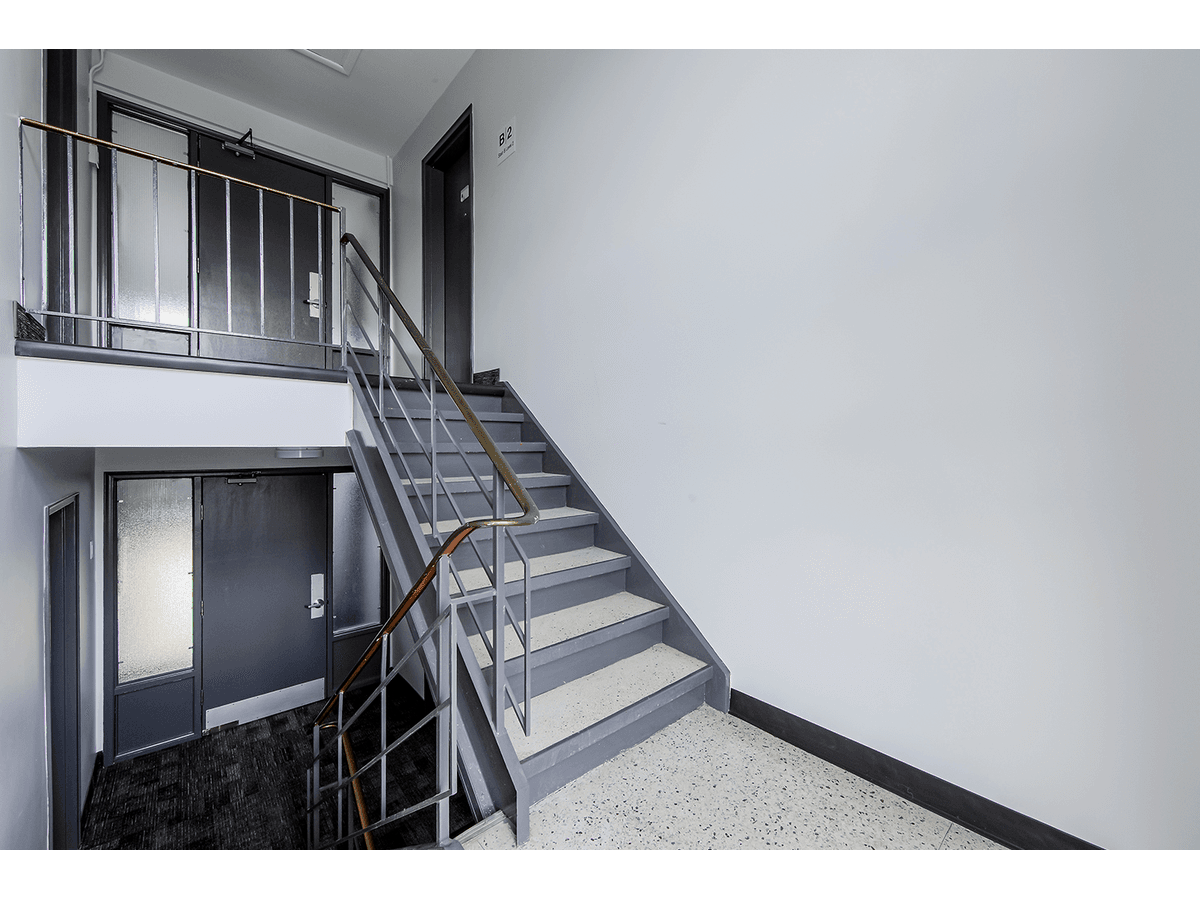 5-19 Amos Avenue & 340-358 Erb Street West — 1 Bedroom - Photo 7