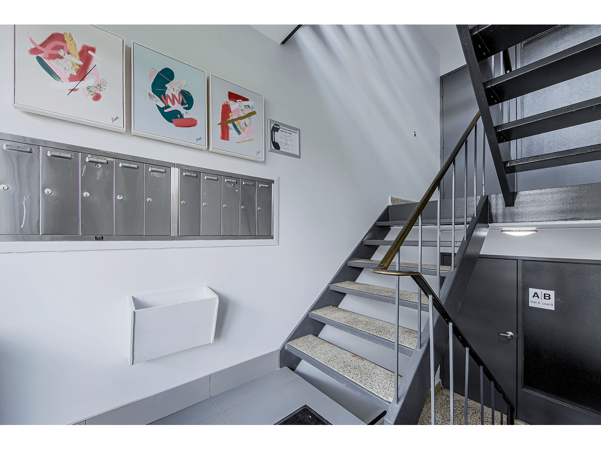 100 & 120 Beck Street — 2 Bedroom - Photo 9