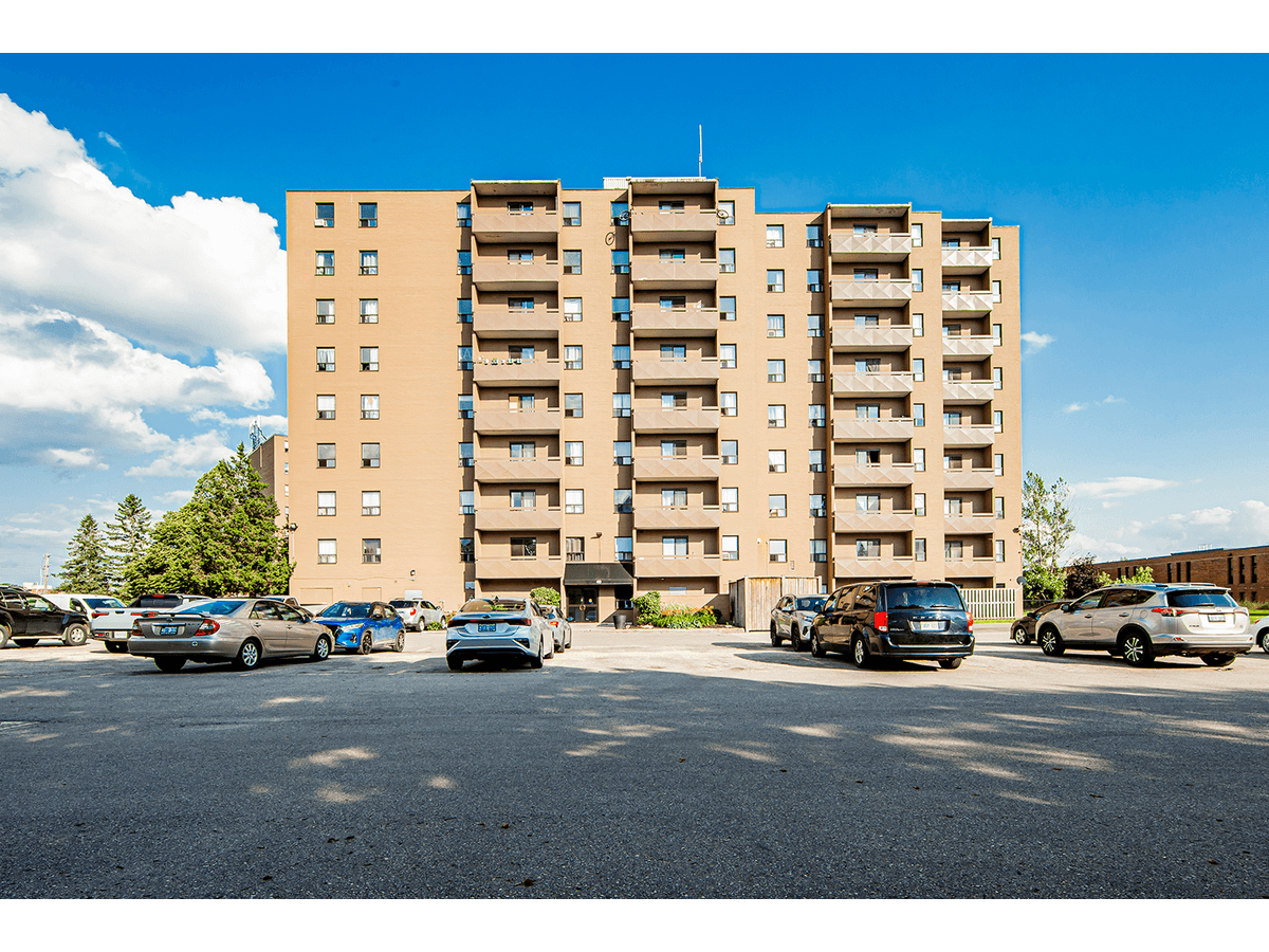 27-40 Vanier Drive - Photo 1