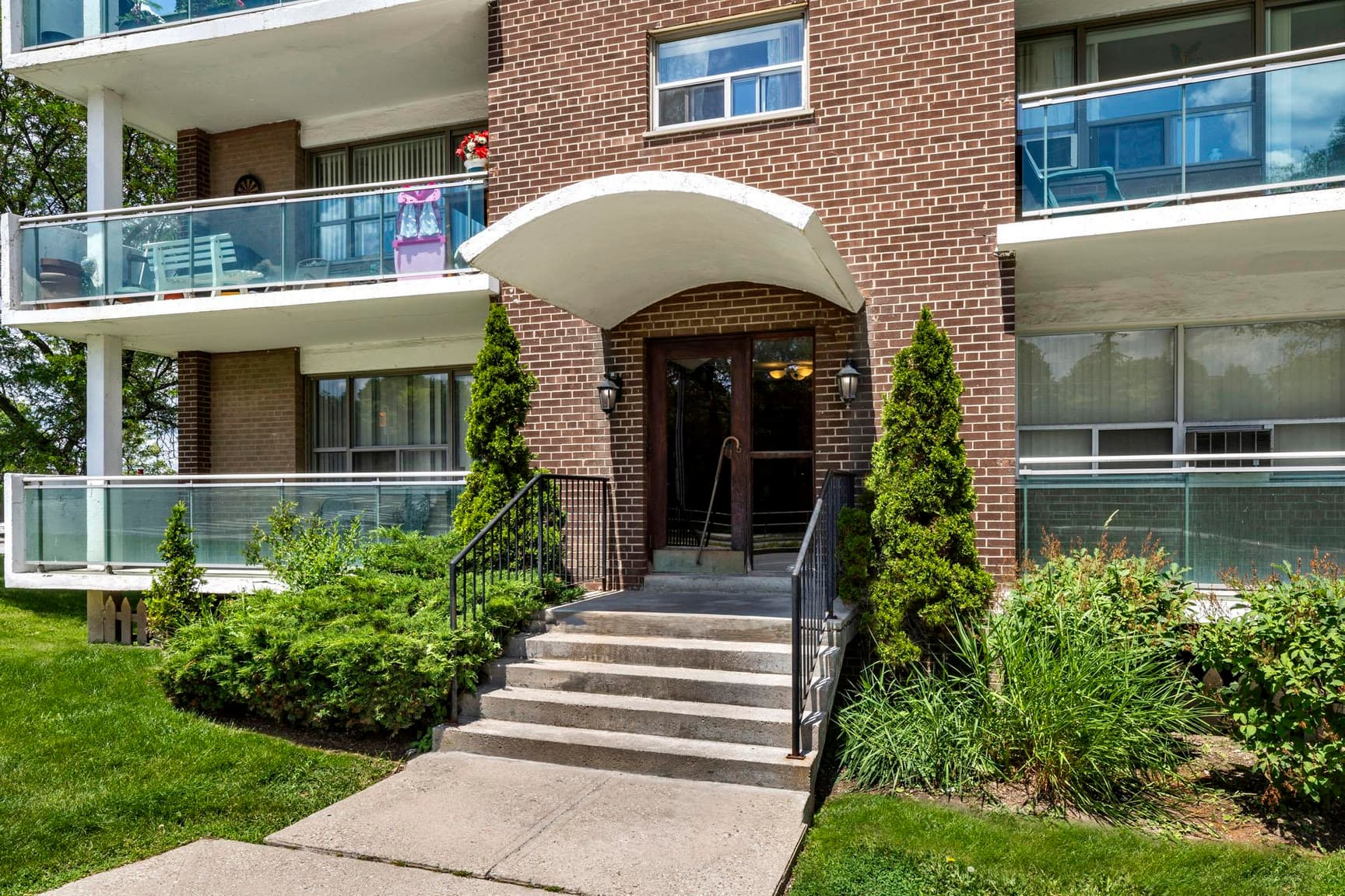 2-6 The Donway East — 2 Bedroom - Photo 20