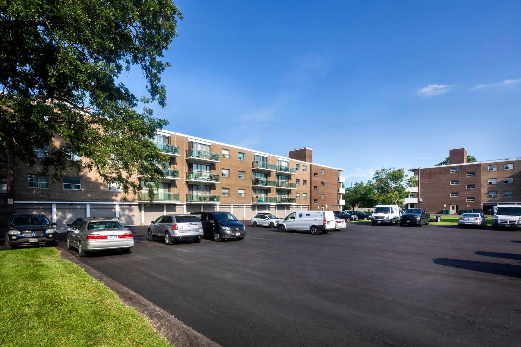 2-6 The Donway East — 2 Bedroom - Photo 21
