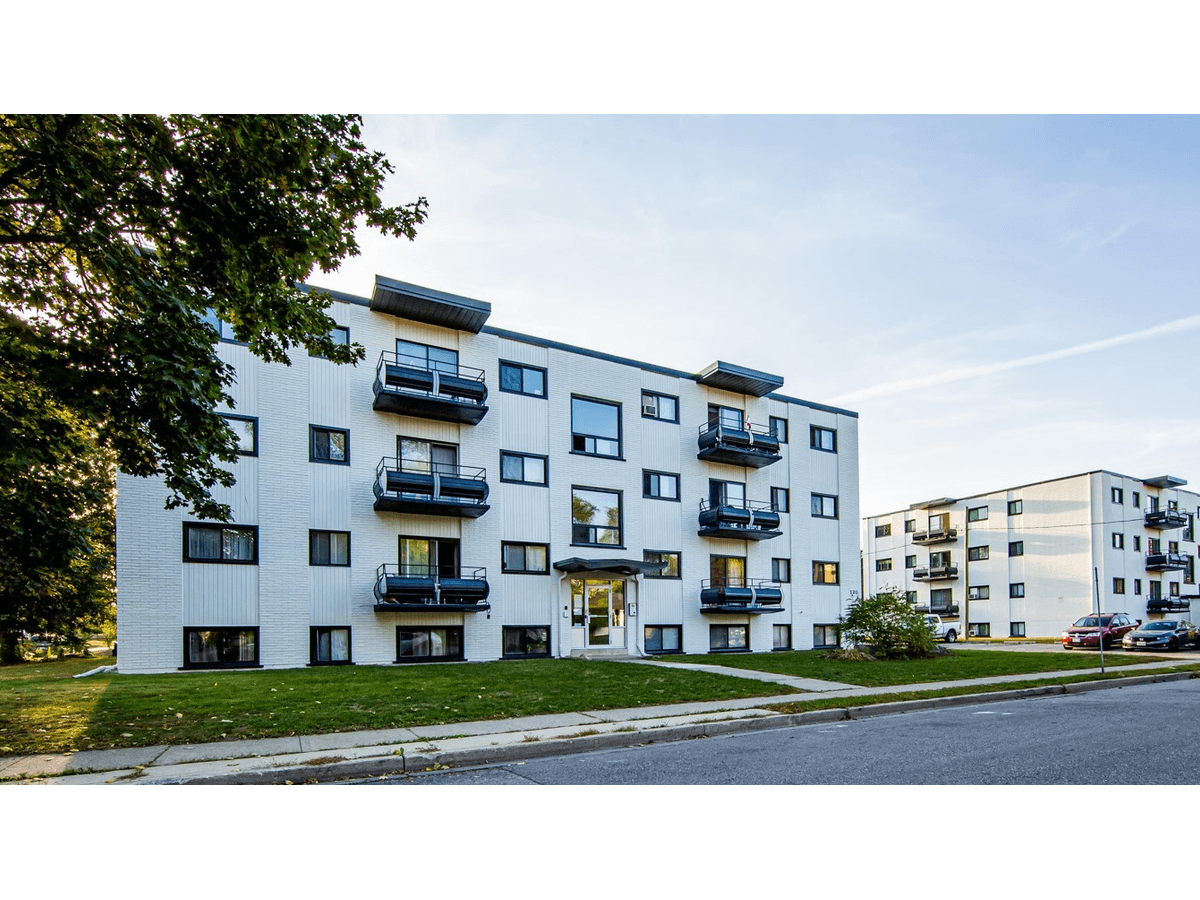 100 & 120 Beck Street — 2 Bedroom - Photo 12