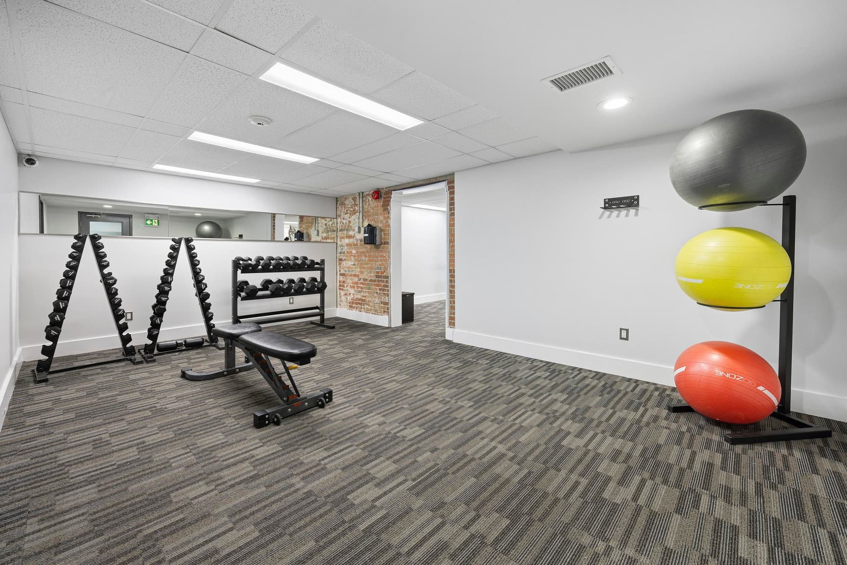 27-40 Vanier Drive - Photo 21