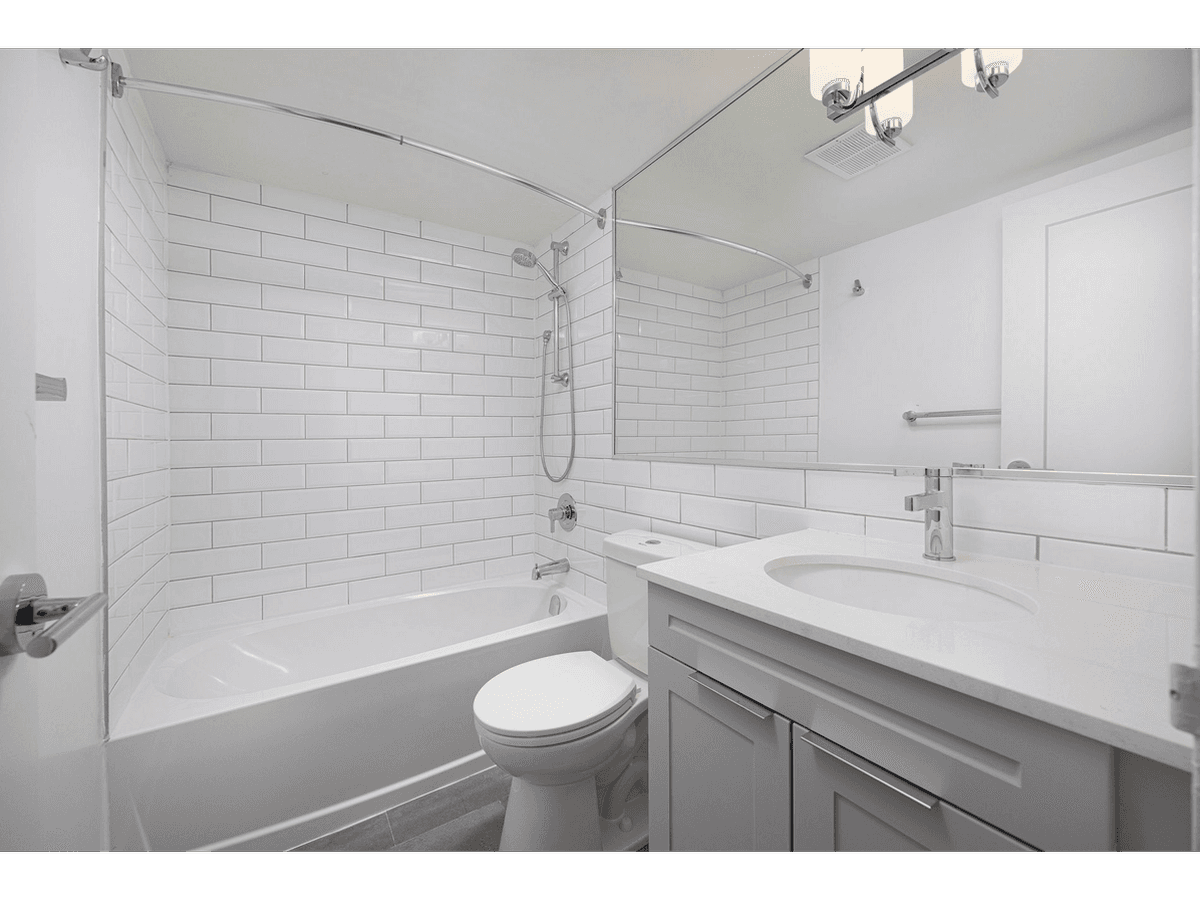 2233 - 2235 Hurontario Street — 1 Bedroom - Photo 9