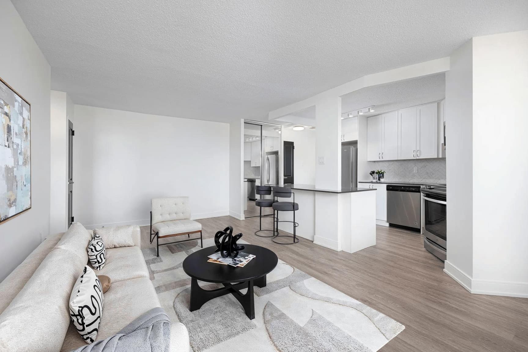 3122 Hurontario Street — 2 Bedroom - Photo 14