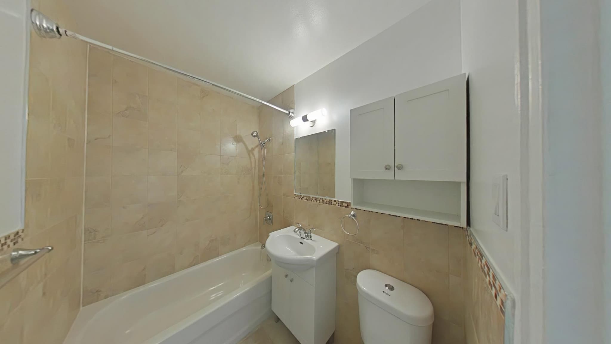 2-6 The Donway East — 2 Bedroom - Photo 6