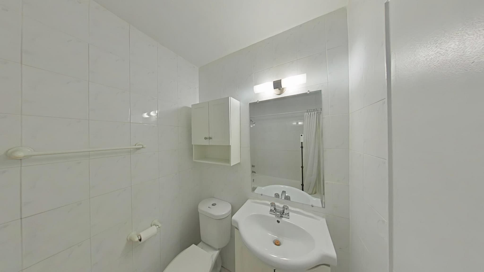 2-6 The Donway East — 2 Bedroom - Photo 15