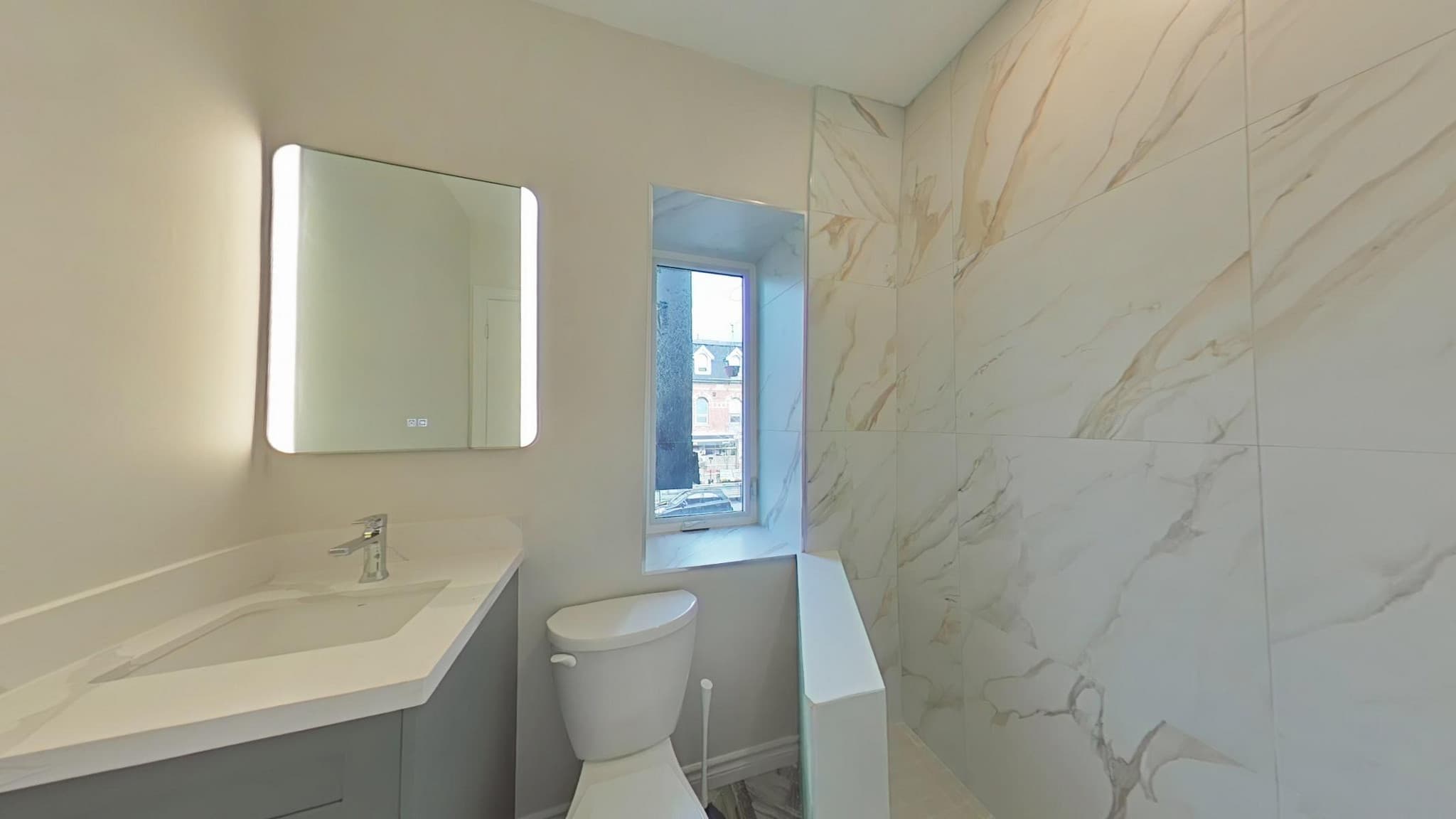 1154 & 1158 Queen Street West — 1 Bedroom - Photo 7