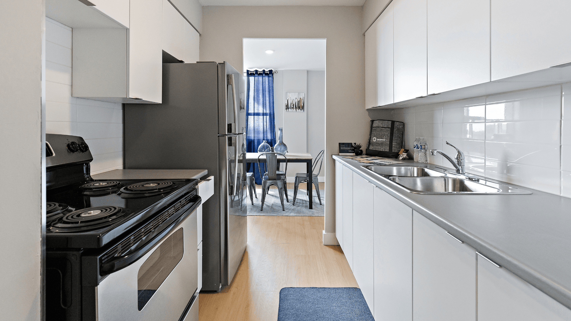 1577 Lawrence Avenue West — 2 Bedroom - Photo 3