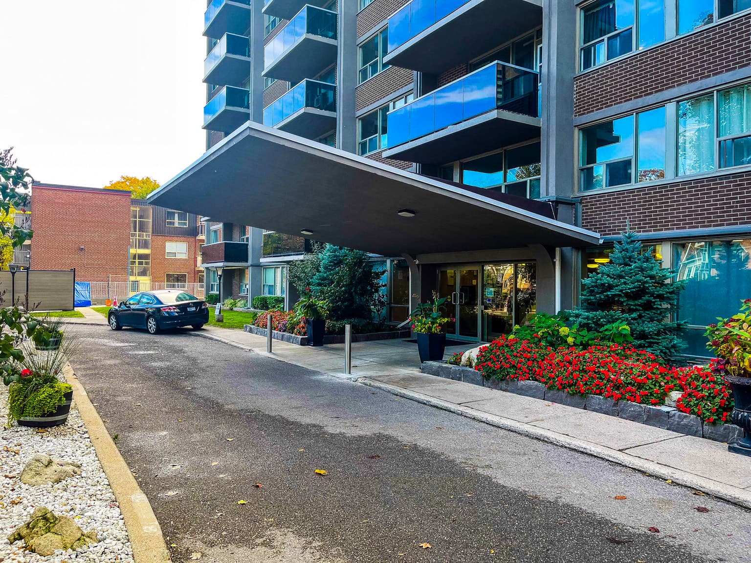 345 Merton Street — Bachelor - Photo 3