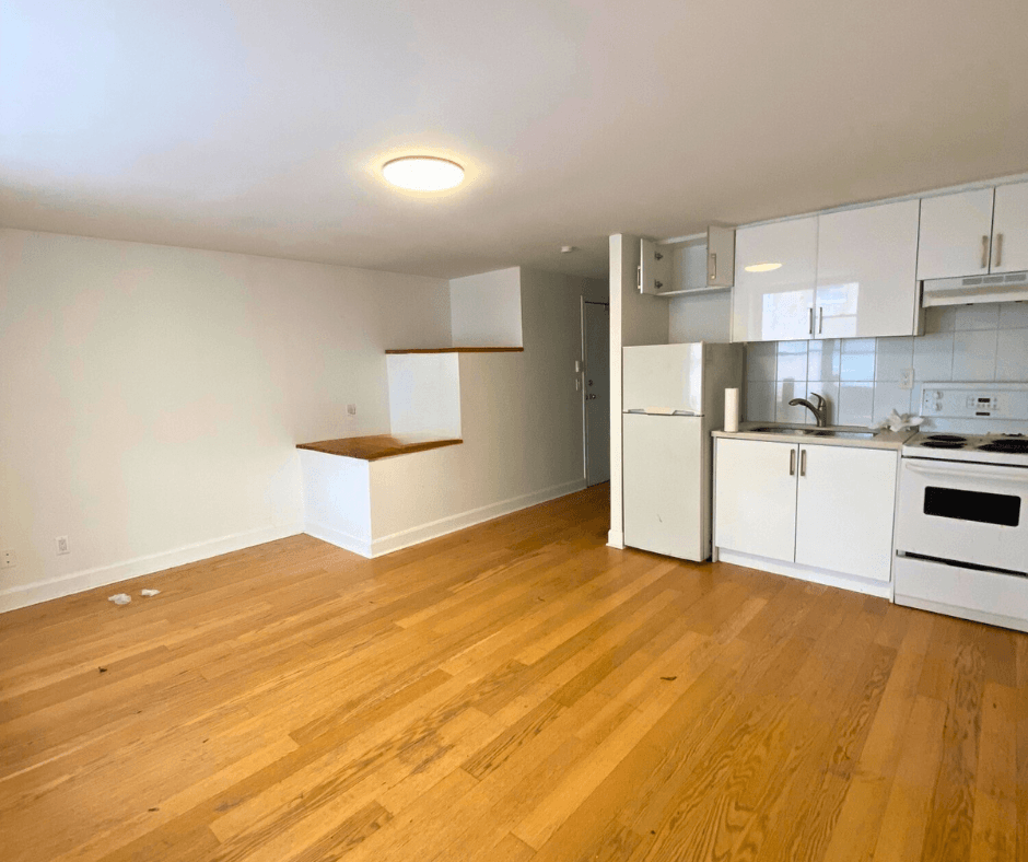 998 Queen Street East — 1 Bedroom - Photo 6