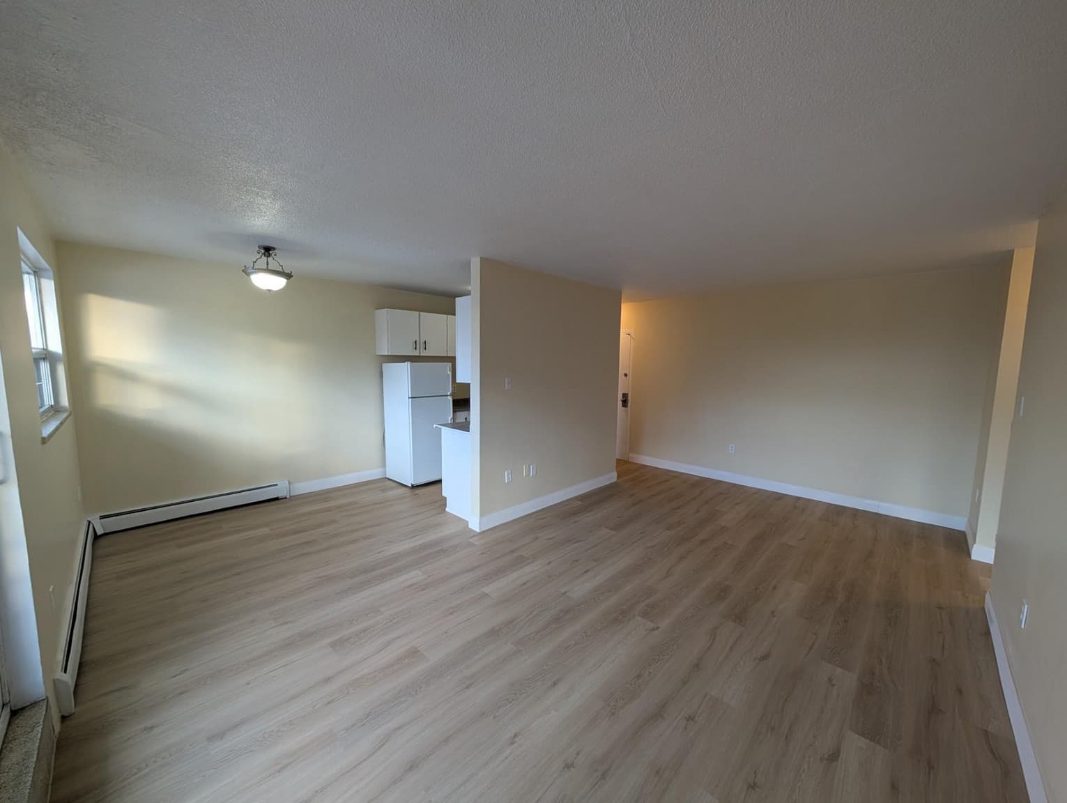 2685 King Street East — 2 Bedroom - Photo 4