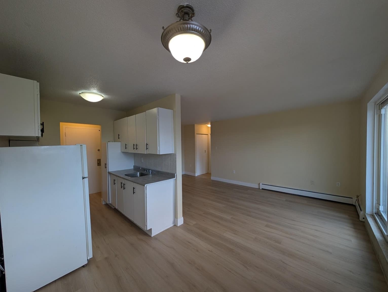 2685 King Street East — 2 Bedroom - Photo 2