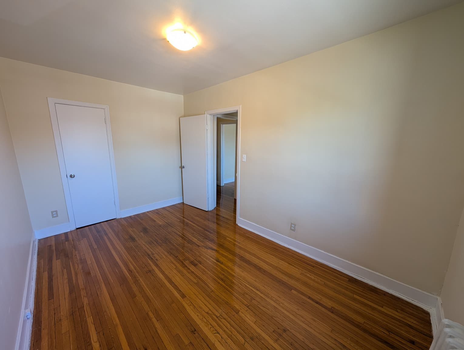2532 Lake Shore Boulevard West — Bachelor - Photo 8