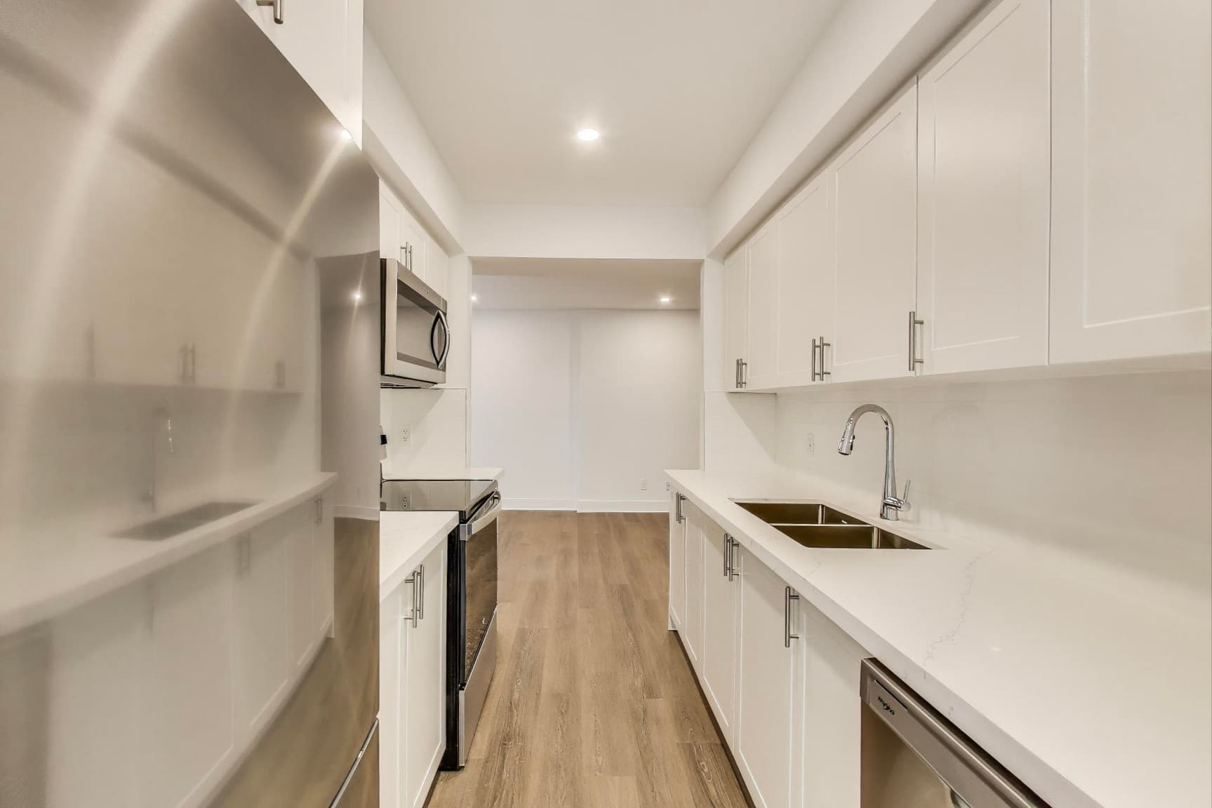 390 - 400 Woodsworth Road — 2 bedroom - Photo 2