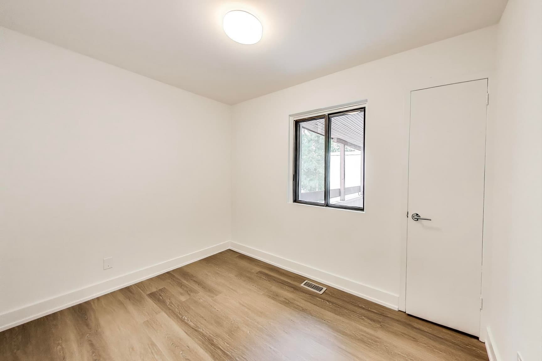 390 - 400 Woodsworth Road — 2 bedroom - Photo 16