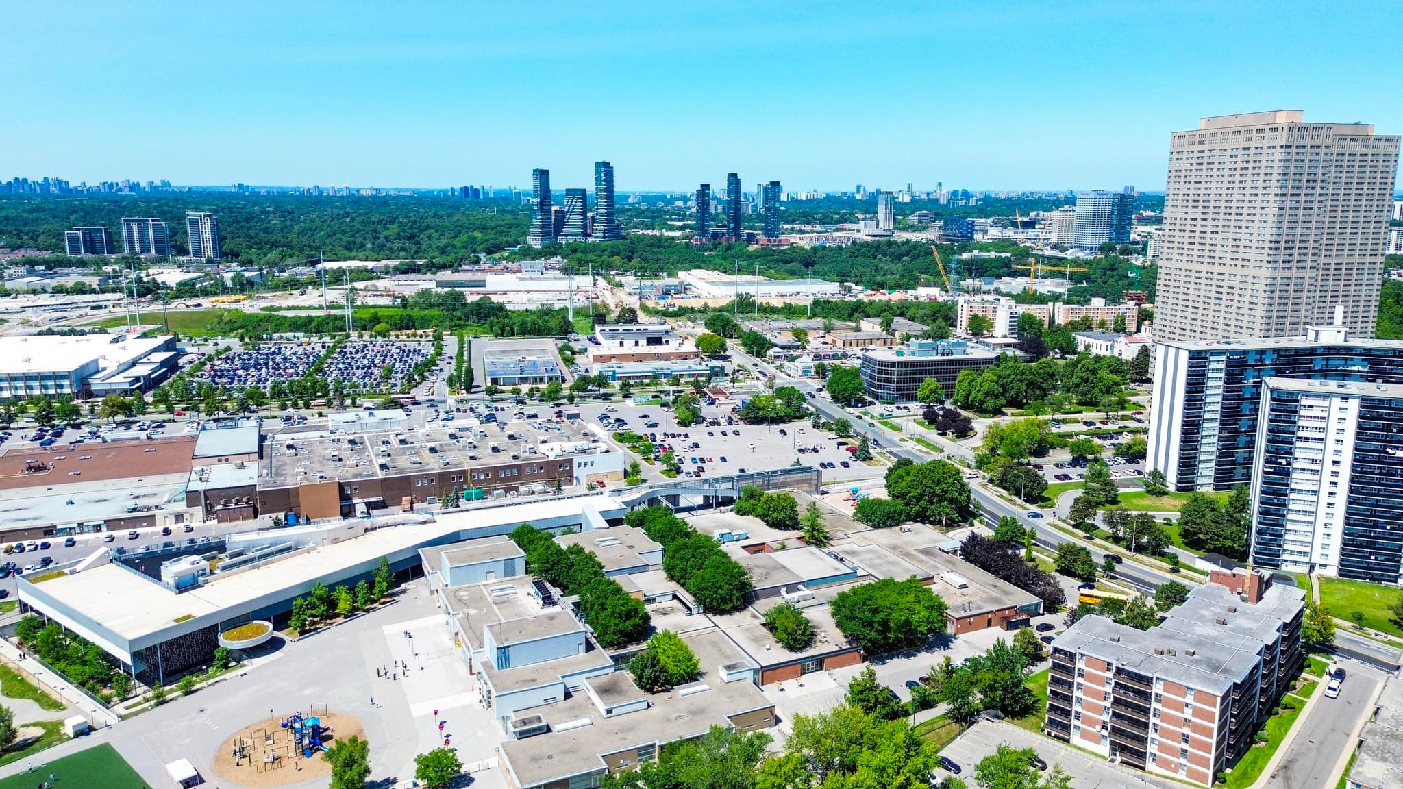 36 Thorncliffe Park Drive - Photo 21