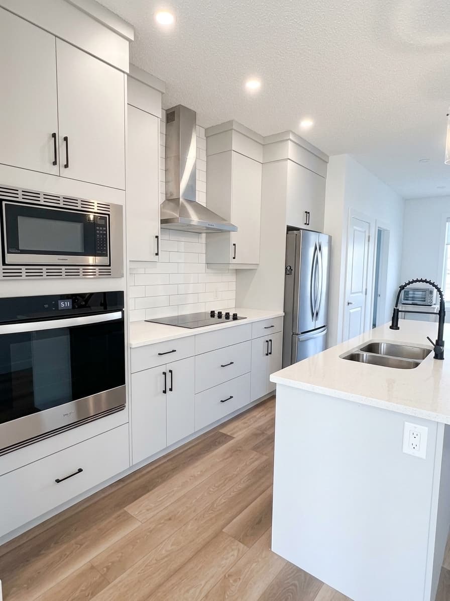 Modern 3-Bed + Bonus Room Duplex | 1,660 Sq Ft | Livingston | $2,100