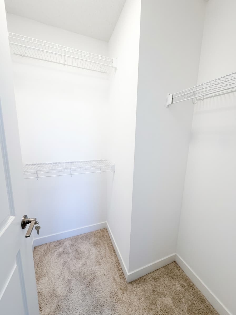 Modern 3-Bed + Bonus Room Duplex | 1,660 Sq Ft | Livingston | $2,100 - Photo 18