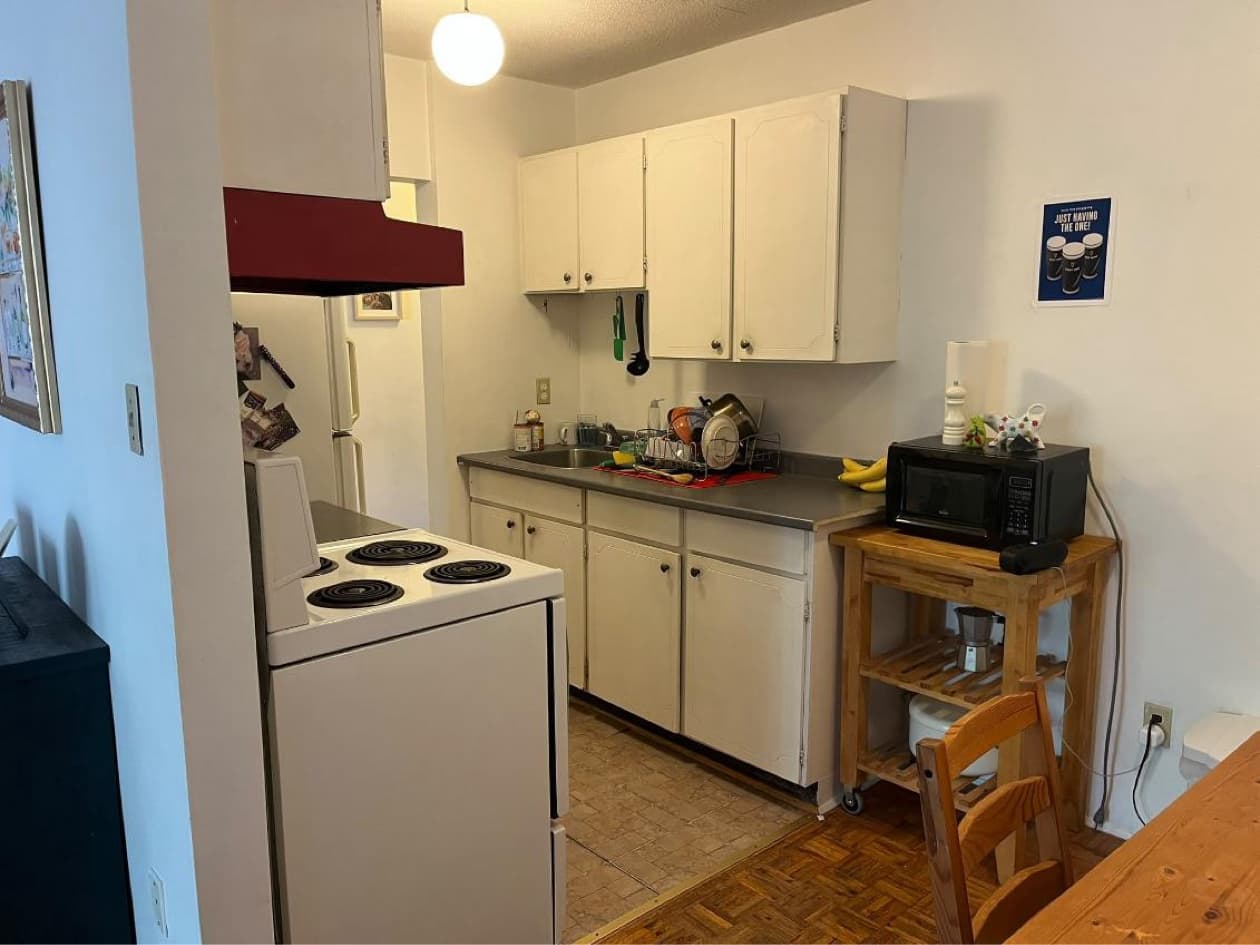 Bright 1-Bed with Private Balcony in Fairview — Available Nov 1 - Photo 9