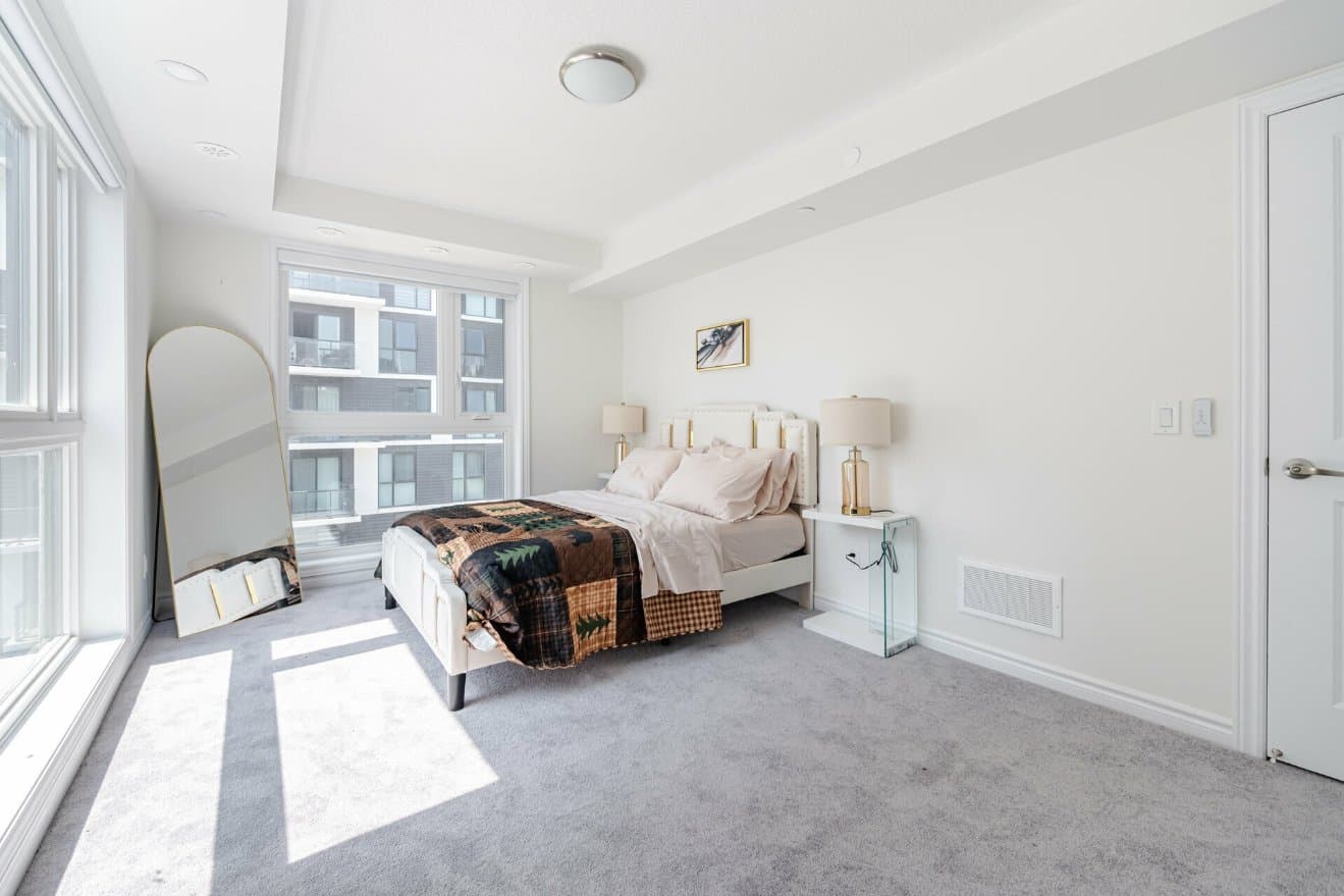 Beautiful Furnished 2 Bed, 2 Bath Condo — 86 Dundas St E, Mississauga (Artform Condos) - Photo 7