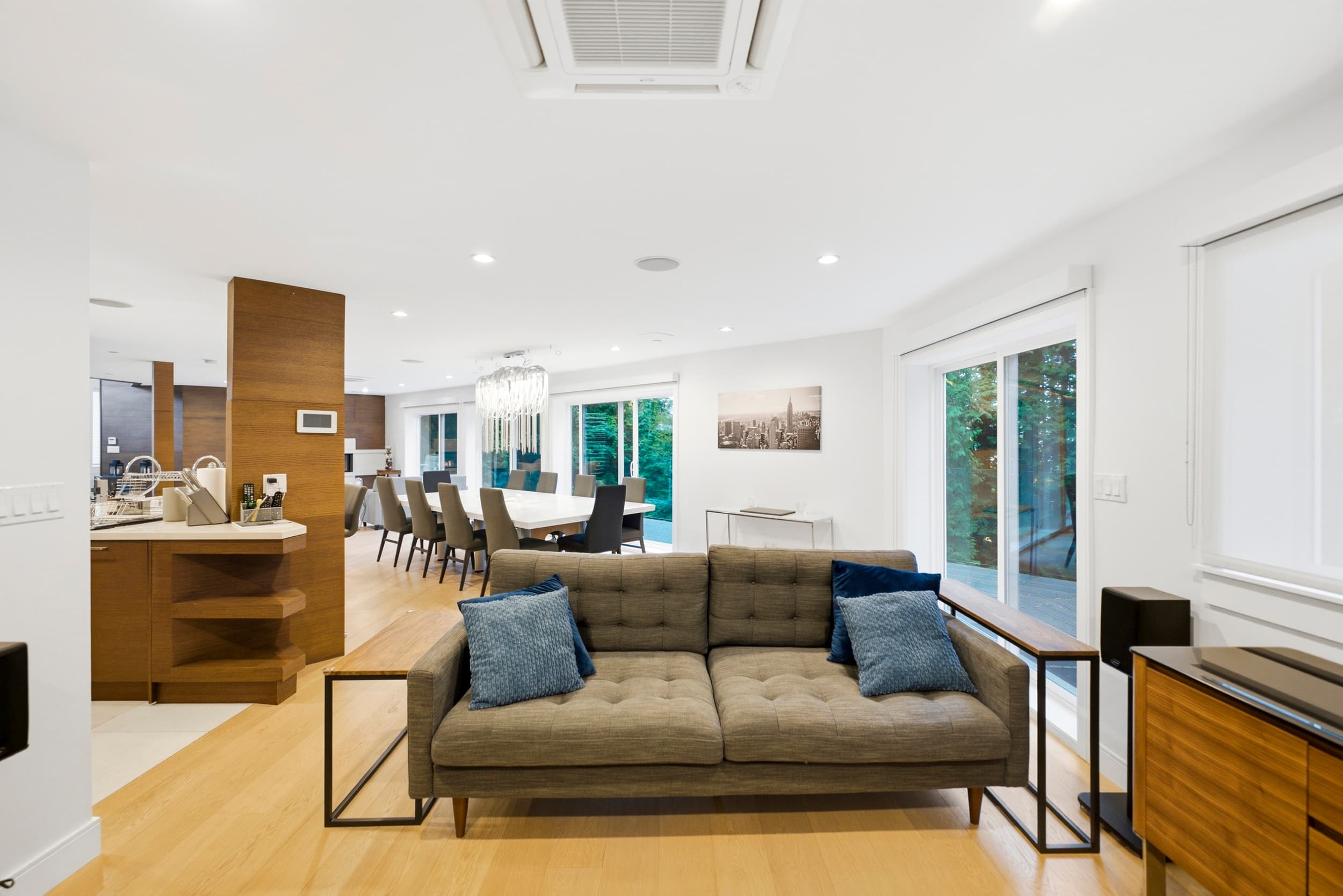 Prosperity Falls | Furnished Luxury Retreat in Chartwell - Photo 9