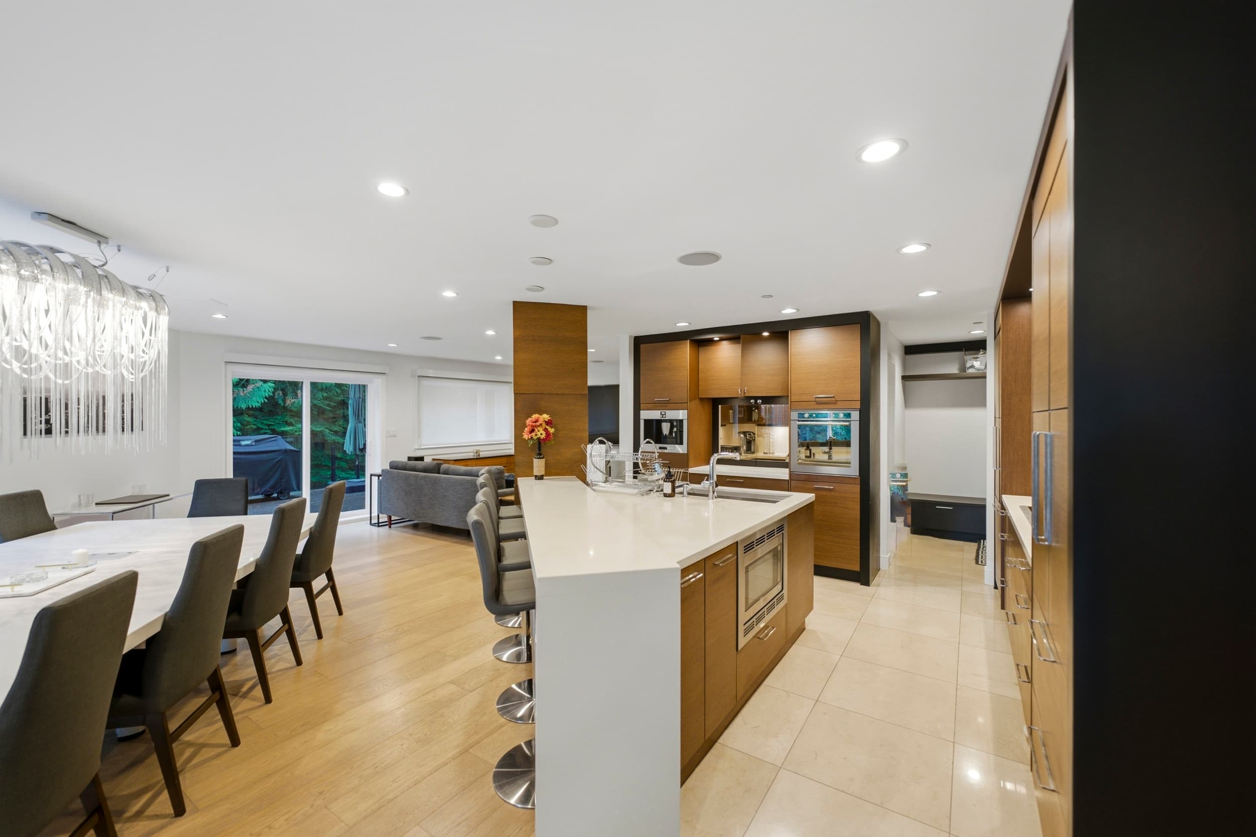 Prosperity Falls | Furnished Luxury Retreat in Chartwell - Photo 10