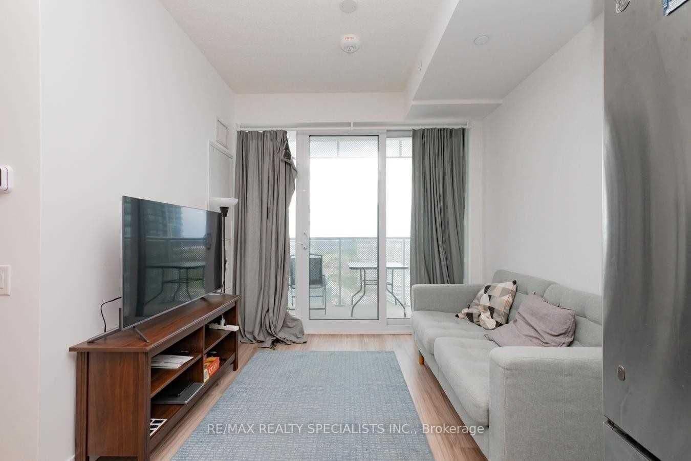 1 Bed / 1 Bath Condo for Rent – City Centre, Mississauga - Photo 9