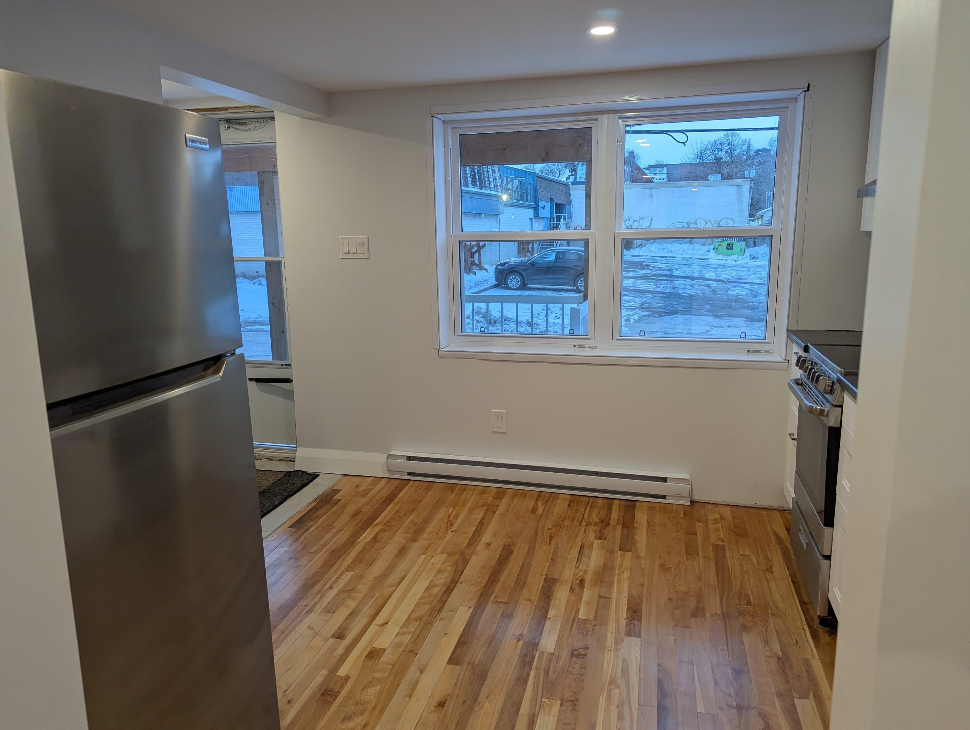 Renovated Bachelor Minutes from Downtown Ottawa – 10 St-Hyacinthe - Photo 3