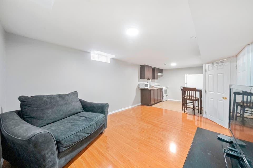 1 Bedroom Basement Apartment, Separate Entrance, Scarborough