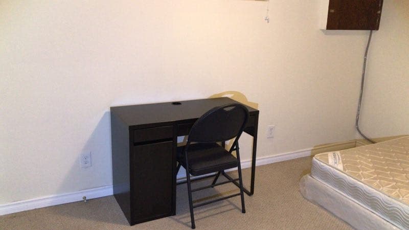One basement bedroom, utilities inc, close to the U of M - Photo 8